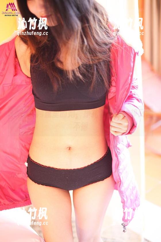 3Agirl 3Agirl网盘里的她,挣扎着想要逃却又舍不得