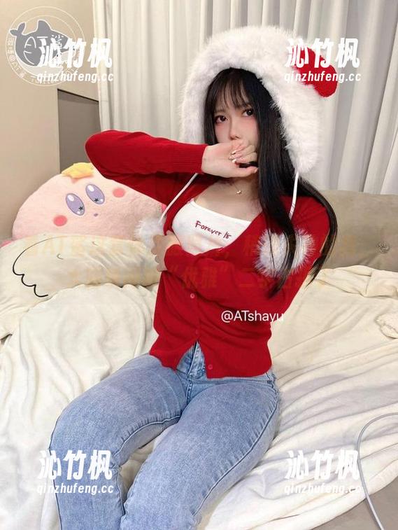 AT鲨 看AT鲨这套体操服照片,稍微失神的我,大脑瞬间被“优雅”二字占据了