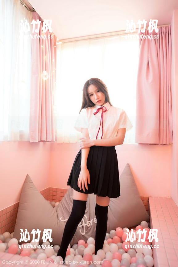 Feilin嗲囡囡-娜依灵儿 Feilin嗲囡囡 - 在线相伴,娜依灵儿的原图女孩,投射出清新的思绪。