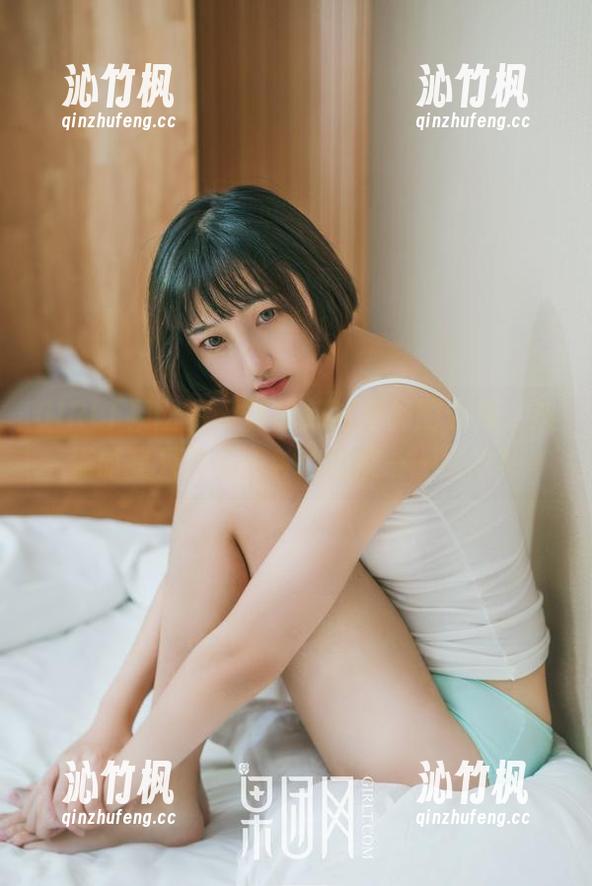 GIRLT果团网-黄歆苑 GIRLT果团网 - 黄歆苑浴室美图合集,洗澡时我只追求一种高级感——尴尬!