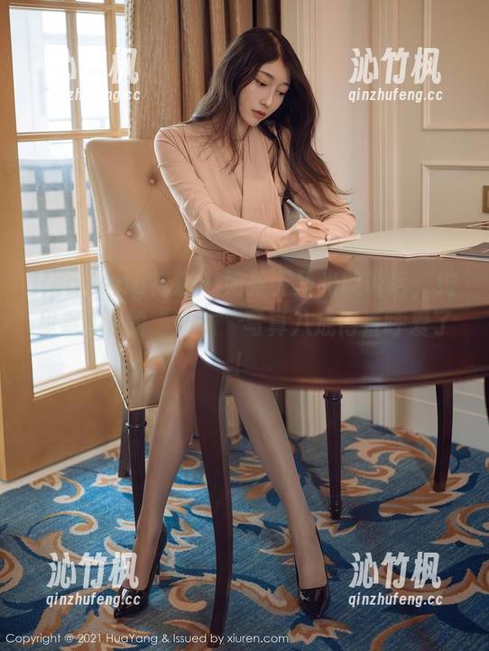 HuaYang花漾 - 如果无圣光能说话，绮里嘉ula的“妹妹”写真八成得直呼爱了！