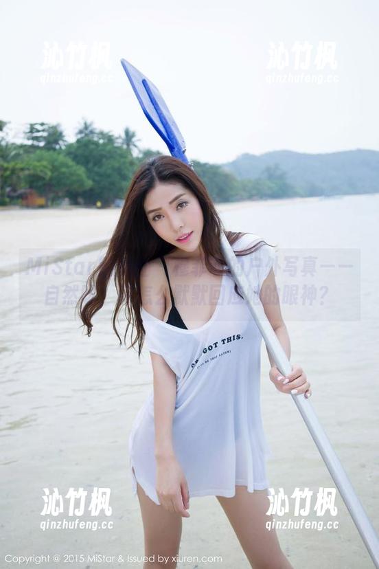 MiStar魅妍社-穆菲菲 MiStar魅妍社 - 穆菲菲的户外写真——自然呀,你怎么默默回应她的眼神?