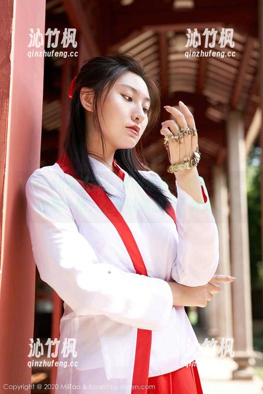 MiiTao蜜桃社 - Mia米娅：美图大赏，油亮一栖，之所以放油，不解释。