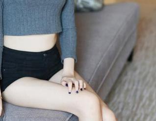 MyGirl美媛馆 - 照片里的绮里嘉Carina和她的红裙，不愧是遇上了Dior啊？！