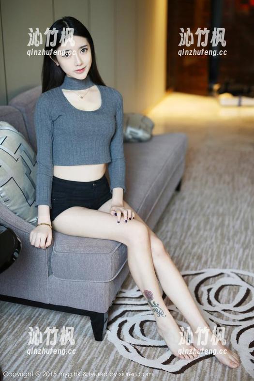 MyGirl美媛馆 - 照片里的绮里嘉Carina和她的红裙，不愧是遇上了Dior啊？！