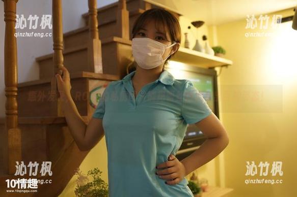 意外发现，ROSI的私房图片能把蕾丝底裤穿出百般姿态！
