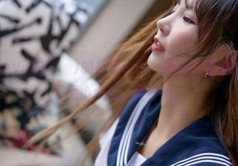 尝试回味Seoyool(서율)的黑色cos，发现了高清的每个线条都带点小心机，真有趣。