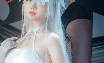 Tomoyo酱的写真怎么看都不错，碧蓝航线能代的礼服该不会让人爱不释手吧？