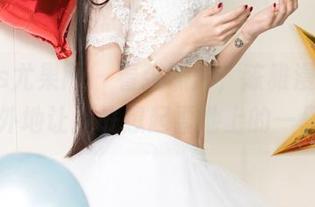 UGirls尤果网 - 看张照片，陈雅漫的私拍，意外地让我联想起雪地上的一只白兔