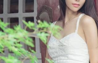 UGirls尤果网 - 偷偷告诉你，韩恩美的高跟鞋原图合集，里面有些意外哦！