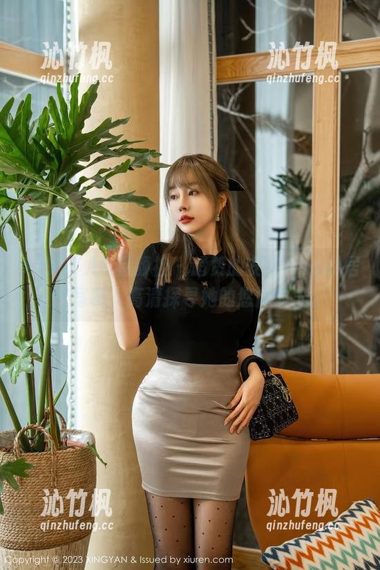 XINGYAN星颜社-安安Angel XINGYAN星颜社 - 超赞的安安Angel居家写真:高清探寻她的悠闲时光。