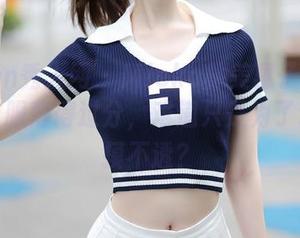 Xiuren秀人网 - Mieko林美惠子学妹私拍：衣服薄得过分，难道只是为了让人捉摸不透？