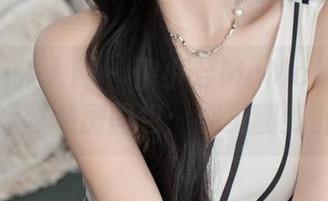 Xiuren秀人网 - 伊小七MoMo超级无敌体操服私房图包：翻页翻到肝颤
