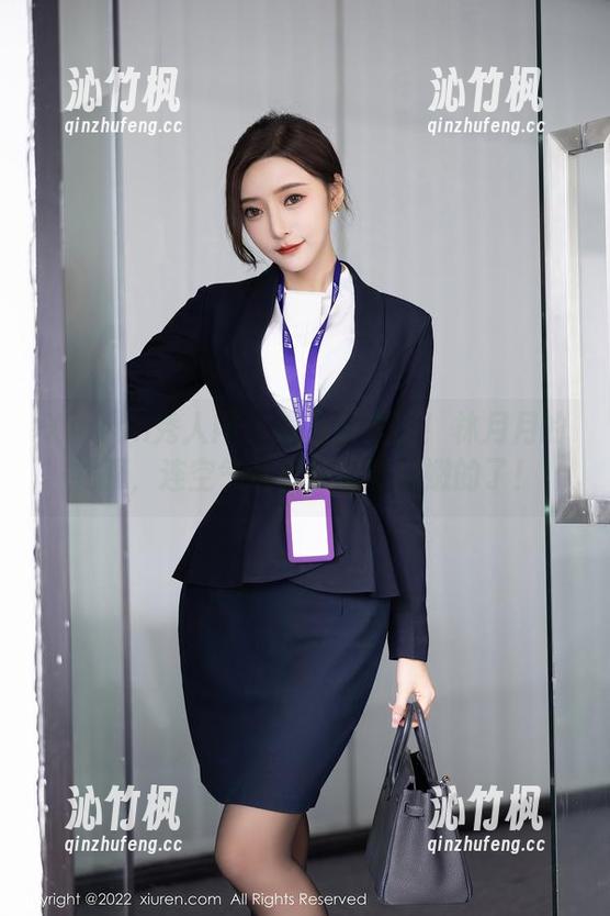 Xiuren秀人网 - 最新的美图！林月月的礼服，连空气都变得粉粉嫩嫩的了！