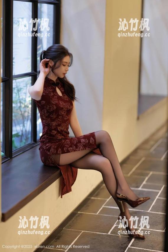 Xiuren秀人网-谭小灵 Xiuren秀人网 - “谭小灵网袜”写真集,下载了就别后悔。