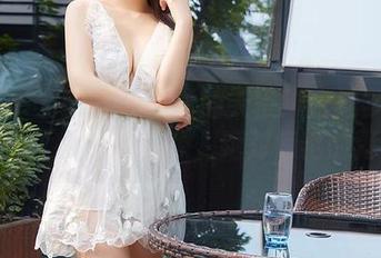 YouMi尤蜜荟 - 吃货的天堂！合法萝莉的厨娘个人私拍资源，绝对惊艳的胃！
