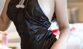 YouMi尤蜜荟 - 观看“战姝羽Zina”的写真，仿佛我也能穿上王冠？