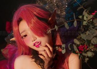 原图拯救了我的审美，再看一次eloise软软的紫色气息！