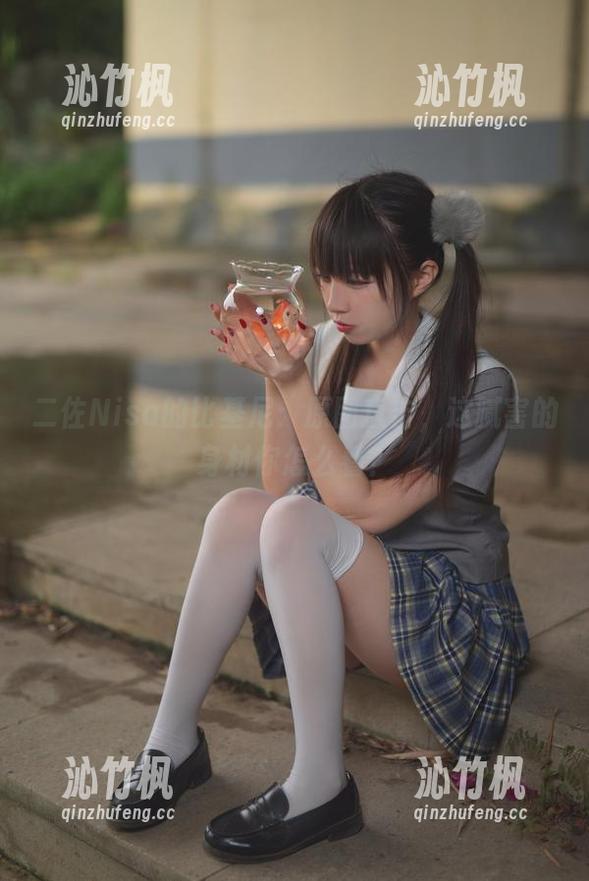 二佐Nisa的比基尼：原图直击，这腻害的身材你怎么看？