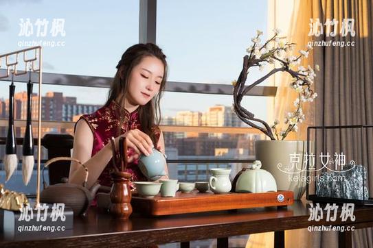 克拉女神-钟淇 克拉女神 - 私房作品中的钟淇妹妹,纯天然的美,有原图真的不怕走光!