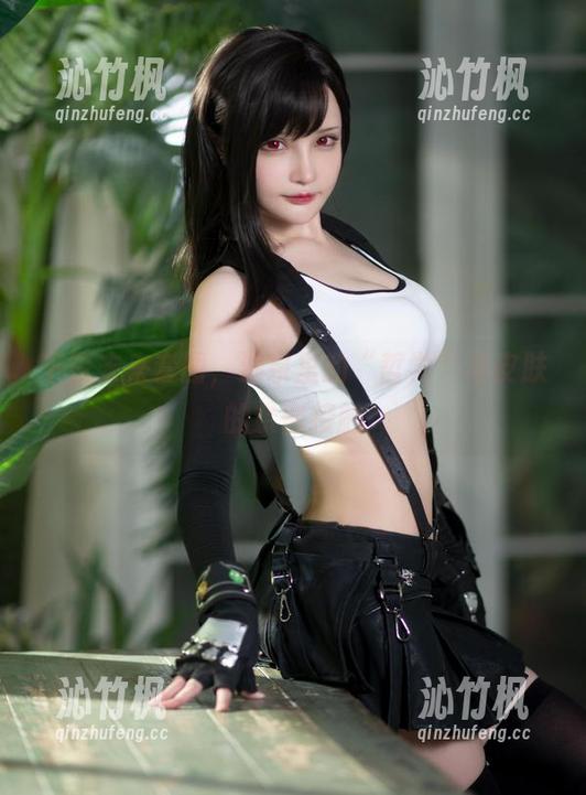 千夜未来套图，温泉里的“哲学”与皮肤的亲密接触