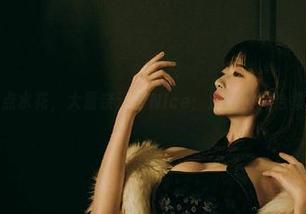 一点点水花，大量奈汐酱Nice：泳池图片合集来啦