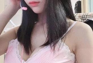 精选居家写真，姜仁卿(강인경)好像在说：随意也是一种态度，太赞了！