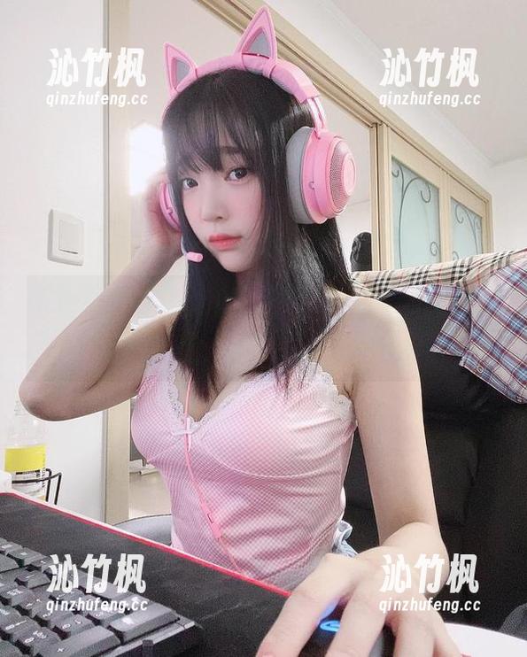 精选居家写真，姜仁卿(강인경)好像在说：随意也是一种态度，太赞了！