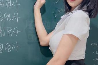 姜仁卿(강인경)在海边的私拍资源，暧昧气息直击心头！