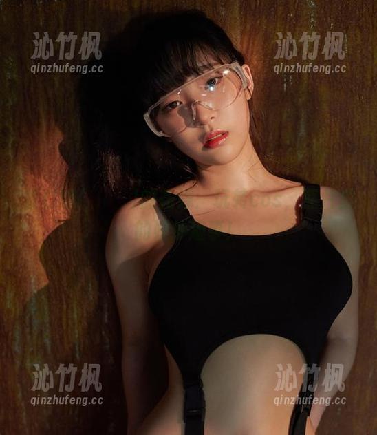 姜仁卿(강인경)的花嫁：玩转cos，照片里的婚纱趣事！