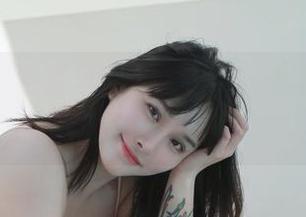 微密圈 - 浴室里，宋昱欣的全套图包，连沐浴露都害羞了。