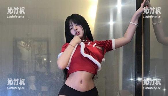 小优优子 微密圈 - 战斗吧!小优优子的写真精选,浴缸里的梦与香气。