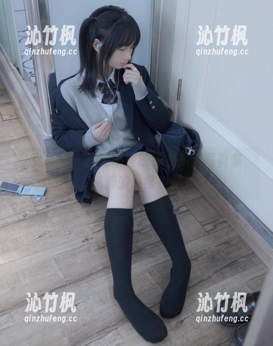 少女秩序-千澄 少女秩序 - 翻看千澄的睡衣高清写真集,纯粹的日常小调