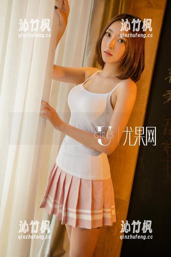 尤果网 - 每次看到陈雅漫的校服图集，我都想拿起课本！