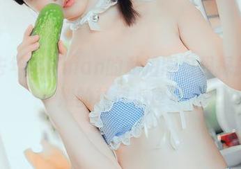走，去年年Nnian的私拍图包里探探那妖娆的林间小屋！