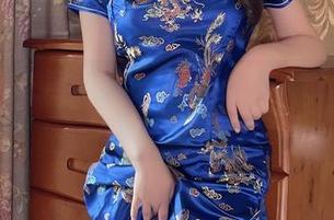 微密圈 - 字母都倒过来了？看看张思允nice的免费双马尾写真
