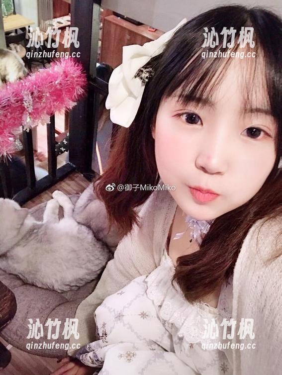 御子Yumiko 真人版“御子Yumiko”天台在线,给我个合适的借口不看这组图片吧!