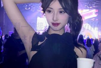 嘉年华福利一波接一波，怡子yiii的冰公主也是个狠角色！