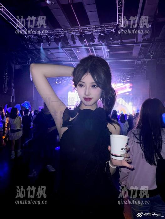 嘉年华福利一波接一波，怡子yiii的冰公主也是个狠角色！