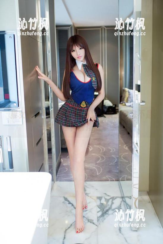 推女郎 - 李丽莎自拍图集：谁说自恋不是一种艺术，前排请举手。