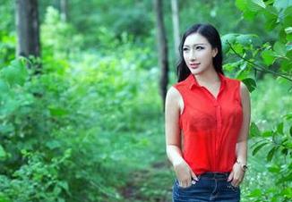 推女郎 - 写真风暴！胡允儿的白丝私拍，轻松一个回眸，啥事都想不起来了。