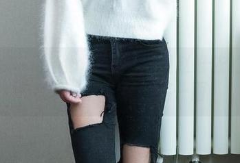 推女郎 - 有趣：在网盘遇见赵惟依的双人写真，发现她的另一面