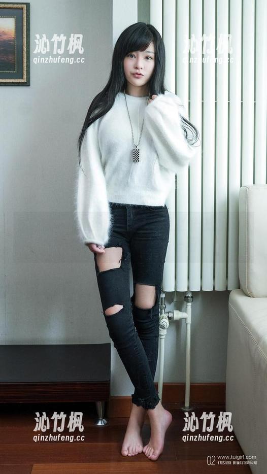 推女郎 - 有趣：在网盘遇见赵惟依的双人写真，发现她的另一面