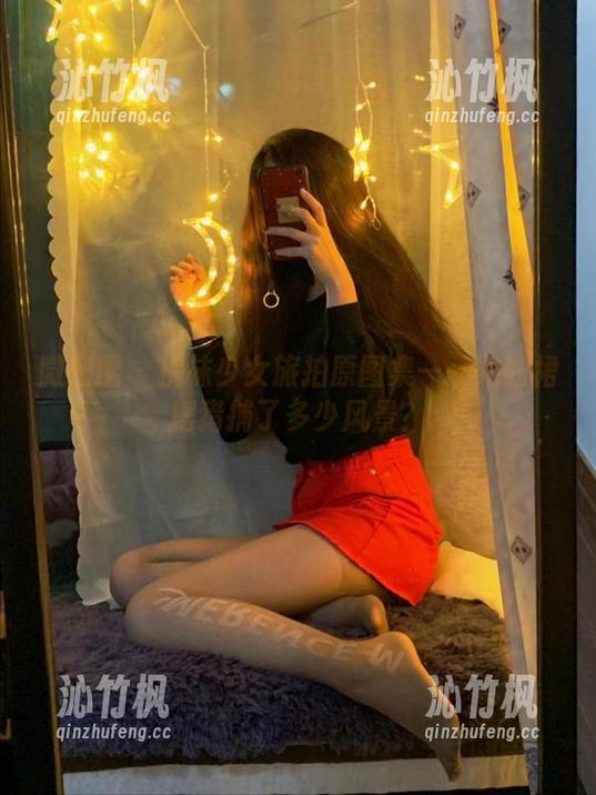 提袜少女 微密圈 - 提袜少女旅拍原图集——她的裙摆猎捕了多少风景?