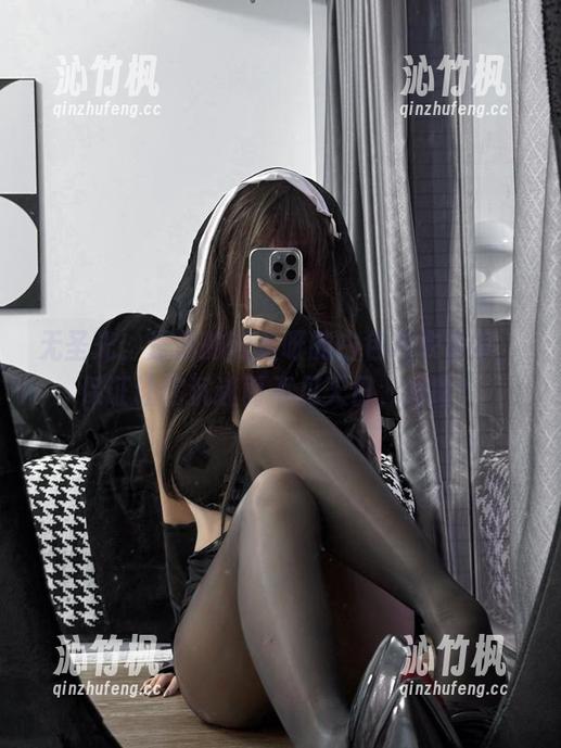 无圣光，是你的阿薰呀的白色内衣合集，保证让你沉迷而不见天日，哈哈！