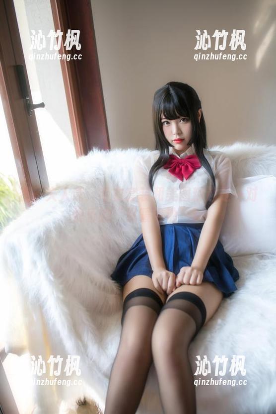 杏子夫人 杏子夫人说:毛衣套装和美图精选是一对快乐的“保暖电池”!