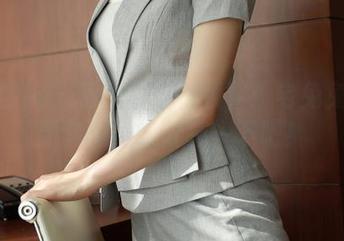 模范学院 - 稀缺的女神预警：宅兔兔的最新套图，来分享一下吧！