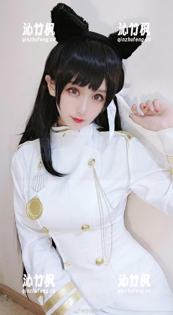 汐兔子新晒单！写真里“天使”的衣服是云彩做的嘛？明明看得我心情飞扬到天上了。