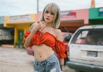 波萝社 - 赵小米Kitty的睡衣写真，一不小心就看呆了，超高清。