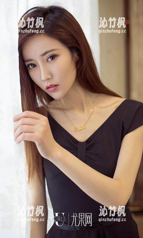 爱尤物-李丽莎 爱尤物 - 你见过天台上的李丽莎吗?高清图集,趁你还没打瞌睡!